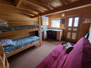 Free WiFi, bed sheets