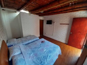 5 bedrooms, WiFi