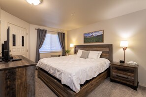 2 Schlafzimmer, Bügeleisen/Bügelbrett, kostenloses WLAN, Bettwäsche