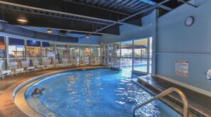 Indoor pool, outdoor pool - Luxury gulf front condo with stunning panoramic views, 3 Pools, 2 Hot tubs  (Destin)