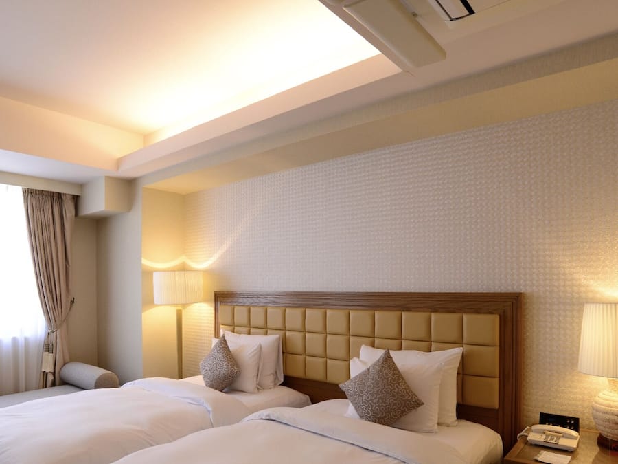 Twin Room | In-room safe, individually decorated, individually furnished, desk