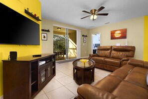 Smart-TV, videospill, DVD-spiller og fotballspill