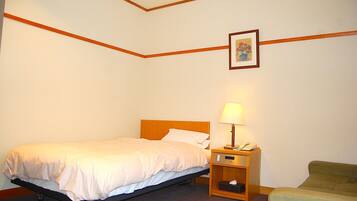 Standard Single Room | Down comforters, WiFi (free)