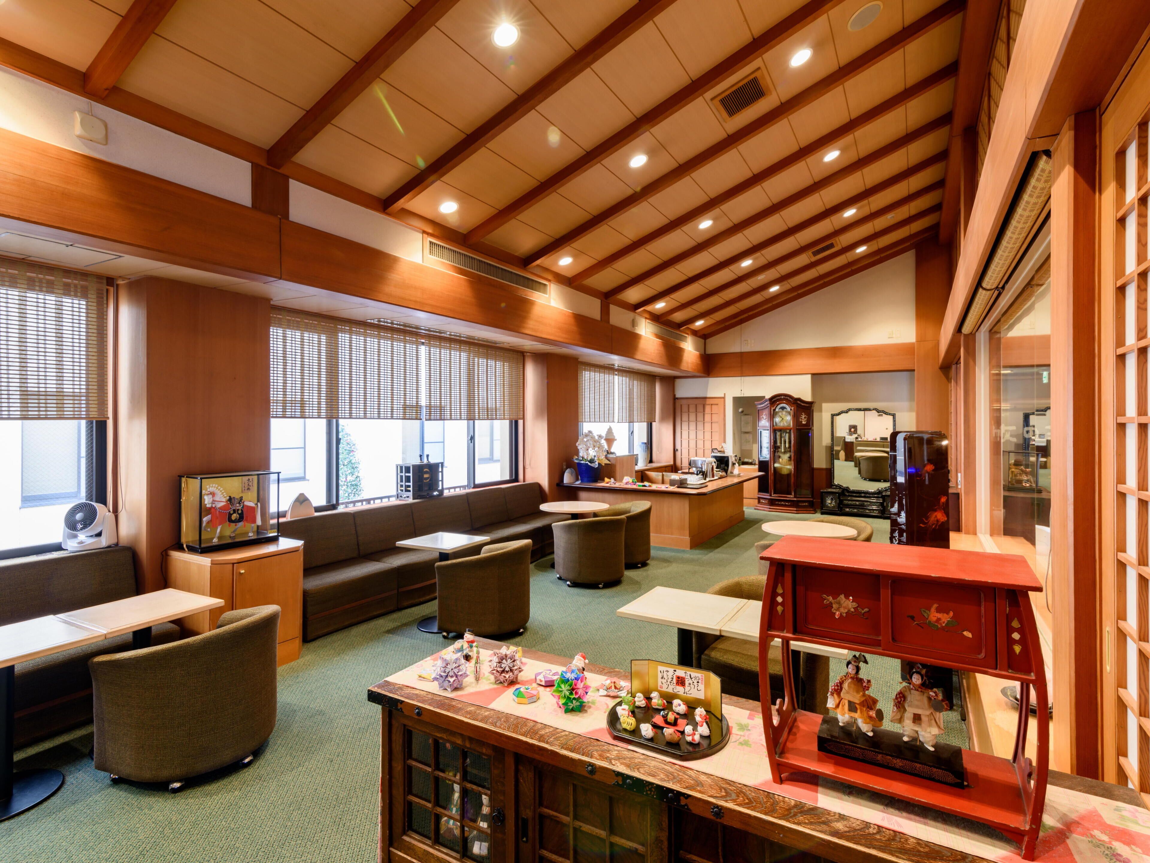 Lobby-Lounge