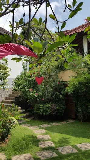Garden - Villa Lumbalumba Banyualit (Buleleng)