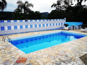 Outdoor pool - Beautiful country house for seasonal rental and events. (Jardim Mirador)