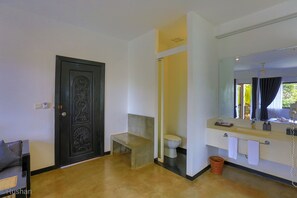 Interior - Private Deluxe Room - free pick up (Sangkat Sala Kamreuk)