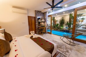 Exclusive Villa, 3 Bedrooms, Private Pool, Pool View | In-room safe, desk, blackout drapes, soundproofing - Maneh Villa (Langkawi)