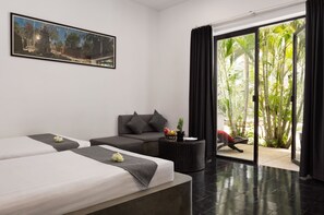 1 bedroom, WiFi - Family Room: 1Double & single - Free breakfast (Sangkat Sala Kamreuk)