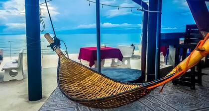 CC Beach Resort