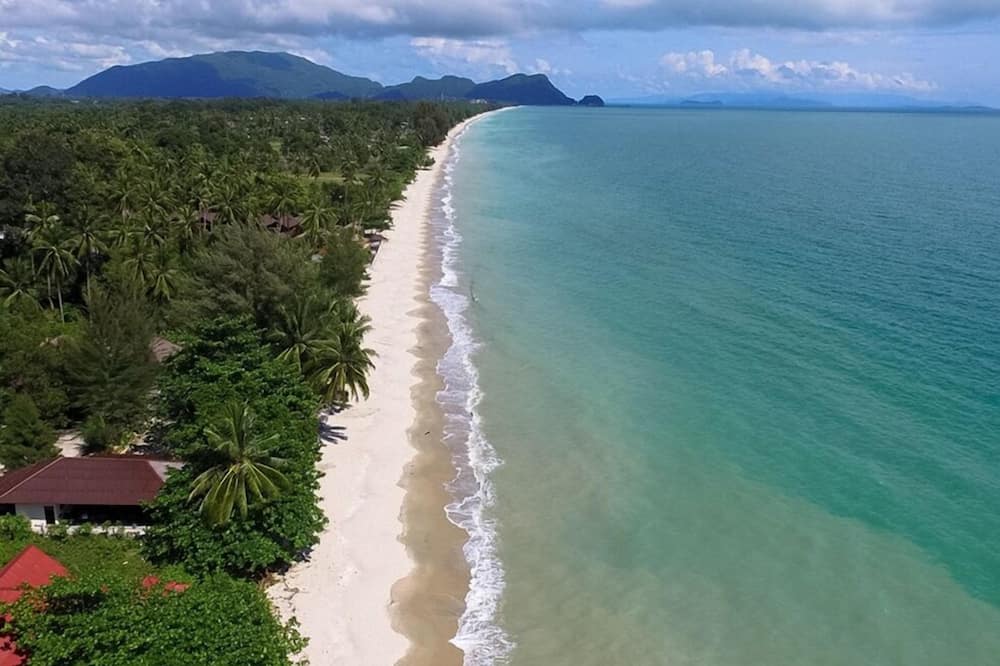 CC Beach Resort