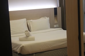 In-room safe, iron/ironing board - Swiss Garden at Suria (Kuala Lumpur)