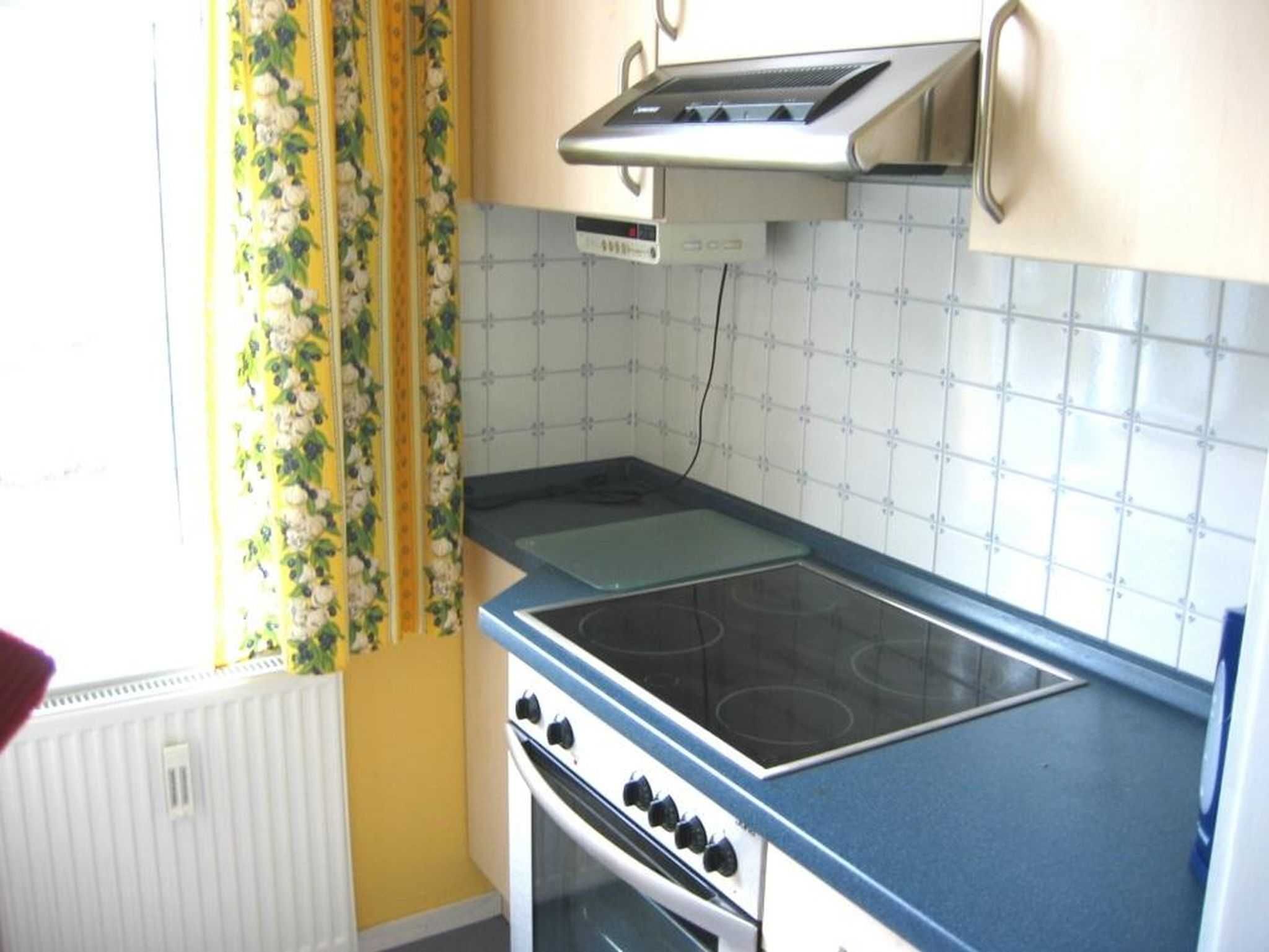 Forno, macchina per tè/caffè, bollitore elettrico, seggiolone