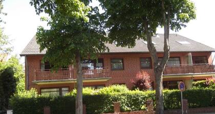 Feldstr. 18, apartment Frinjer