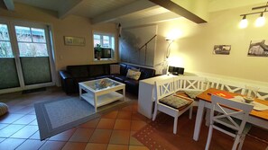 Unclassified image, 4 of 10, button