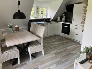 Uklassifisert bilde, 5 av 9, knapp