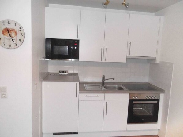 Køleskab, mikrobølgeovn, ovn, opvaskemaskine