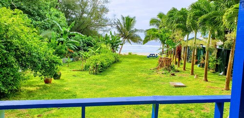 2 BR, 2 bath, with lovely quiet beach, closeby Avarua town, Tamarind restaurant 