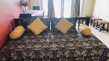 1 soverom, safe på rommet, strykejern/-brett og wi-fi