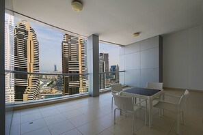 City view from property - R&H Skyview Tower (Dubai)