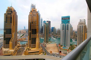 Appartement Deluxe (One-Bedroom Apartment) | Vue sur la ville
