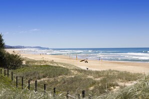 Beach nearby, sun-loungers, beach towels