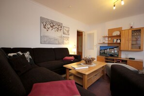 TV - House Anna - 90501, Germany (Binz)