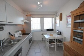 Fridge, oven, dishwasher, coffee/tea maker - House Anna - 90474, Germany (Binz)