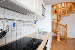 Fridge, microwave, oven, dishwasher - House Jahreszeiten, Whg. 27 (Binz)