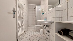 Unclassified image, 4 of 16, button