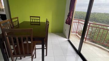 32-inch flat-screen TV with digital channels, TV