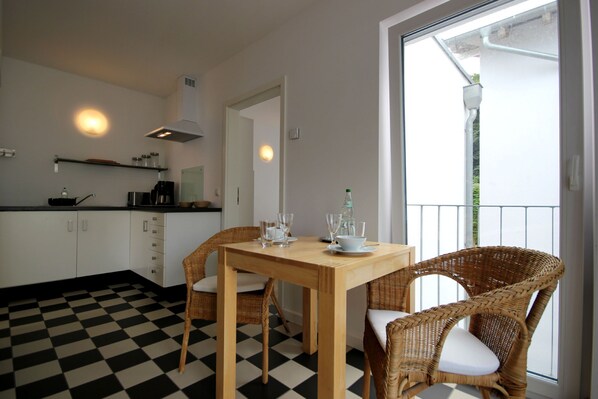 Oklassificerad bild, 1 av 13, knapp