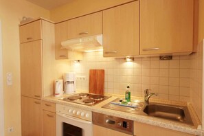 Unclassified image, 2 of 10, button