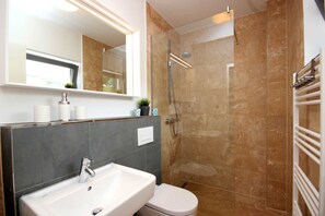 Unclassified image, 4 of 21, button - House Sonnendeck - 90899 (Binz)