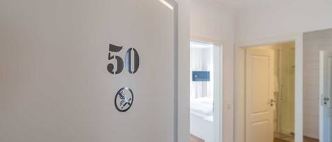 2 bedrooms, in-room safe, WiFi