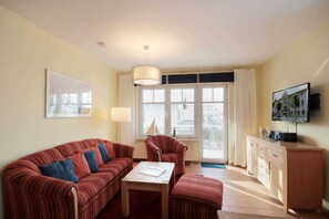 Unclassified image, 4 of 10, button