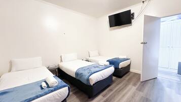 9 bedrooms, WiFi, bed sheets