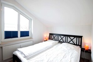 Unclassified image, 5 of 9, button