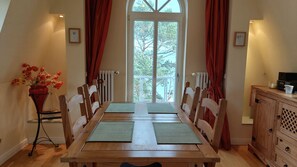 Unclassified image, 3 of 16, button - Villa Aegir, Whg. 12 (Binz)