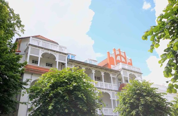 Imagen sin descripción, 1 de 7, botón