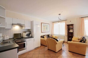 Unclassified image, 4 of 9, button