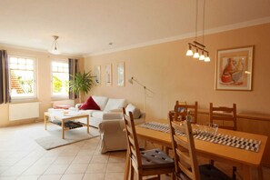 TV - Villa Laetitia, Whg. 13 (Binz)