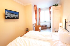 Unclassified image, 4 of 10, button