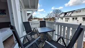 Unclassified image, 5 of 13, button - Villa Laetitia, Whg. 19 (Binz)