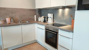 Unclassified image, 2 of 13, button - Villa Laetitia, Whg. 19 (Binz)