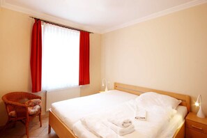 Unclassified image, 5 of 9, button