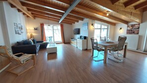 Unclassified image, 4 of 17, button