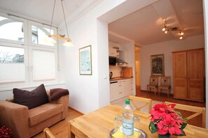 Imagen sin descripción, 3 de 9, botón