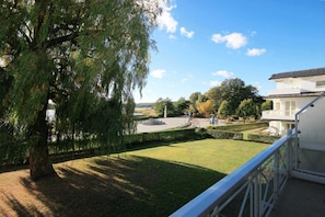 Property grounds - Villa Seerosen, Whg. 13 Am See (Binz)