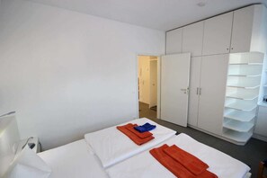 2 bedrooms, desk, WiFi - Villa Seerosen, Whg. 13 Am See (Binz)